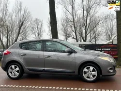 Grijs Gebruikt 2010 Renault Mégane III Dynamique Hatchback | € 3.299 (Eerlijke prijs)