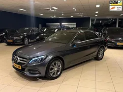 Grijs, metallic lak Gebruikt 2015 Mercedes C220 Prestige Sedan | € 10.950