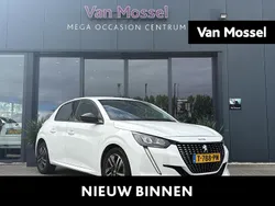 Wit Gebruikt 2022 Peugeot 208 Allure Hatchback | € 14.900 (Goede deal)