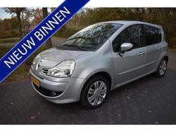 Grijs Gebruikt 2011 Renault Grand Modus Exception MPV | € 4.980 (Eerlijke prijs)