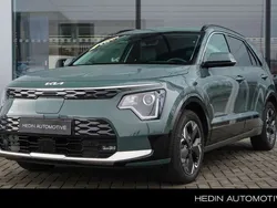 Groen, metallic lak Gebruikt 2024 Kia e-Niro SUV | € 33.445 (Super prijs)