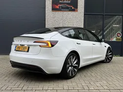 Wit Gebruikt 2024 Tesla Model 3 Standard Range Plus Sedan | € 36.500 (Iets duurder)