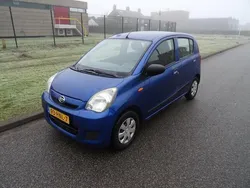 Blauw Gebruikt 2009 Daihatsu Cuore Hatchback | € 1.895 (Eerlijke prijs)