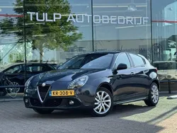 Grijs Gebruikt 2016 Alfa Romeo Giulietta Super Hatchback | € 16.949 (Eerlijke prijs)