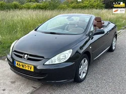 Zwart, metallic lak Gebruikt 2004 Peugeot 307 CC Cabriolet | € 1.999 (Eerlijke prijs)