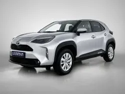 Zilver metallic Gebruikt 2024 Toyota Yaris Cross Active SUV | € 28.745 (Goede deal)