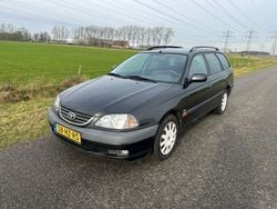 Zwart Gebruikt 2002 Toyota Avensis Sol Stationwagen | € 1.495