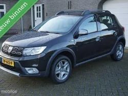 Zwart Gebruikt 2017 Dacia Sandero Stepway Hatchback | € 8.950 (Eerlijke prijs)