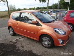 Oranje Gebruikt 2010 Renault Twingo Dynamique Hatchback | € 2.900 (Goede deal)