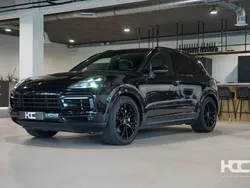 Zwart Gebruikt 2018 Porsche Cayenne SUV | € 52.950 (Eerlijke prijs)
