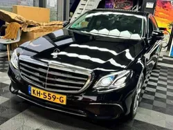 Zwart Gebruikt 2016 Mercedes E200 Prestige Sedan | € 29.700 (Iets duurder)