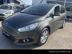 Grijs, metallic lak Gebruikt 2017 Ford S-MAX S MPV | € 22.945 (Duur)