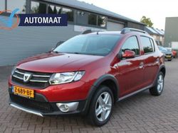 Rood Gebruikt 2016 Dacia Sandero Hatchback | € 9.750 (Eerlijke prijs)