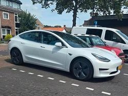Gebruikt 2019 Tesla Model 3 Standard Range Plus Sedan | € 15.000 (Eerlijke prijs)
