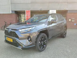 Grijs Gebruikt 2024 Toyota RAV4 Hybrid SUV | € 43.999 (Eerlijke prijs)