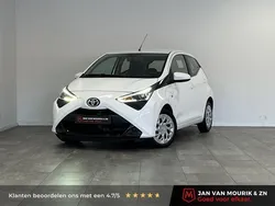 Wit Gebruikt 2022 Toyota Aygo X-play Hatchback | € 11.690 (Super prijs)
