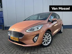 Oranje Gebruikt 2017 Ford Fiesta Titanium Hatchback | € 11.945 (Eerlijke prijs)