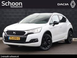 Wit (metallic) Gebruikt 2017 DS Automobiles DS4 Chic Hatchback | € 11.450 (Eerlijke prijs)