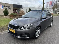 Grijs Gebruikt 2020 Peugeot 308 Stationwagen | € 14.950 (Duur)