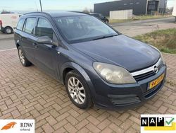 Grijs Gebruikt 2006 Opel Astra Business Stationwagen | € 899 (Goede deal)