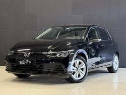 Zwart Gebruikt 2023 VW Golf VIII Business Hatchback | € 24.800 (Goede deal)