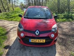 Rood Gebruikt 2012 Renault Twingo Authentique Hatchback | € 2.895 (Goede deal)