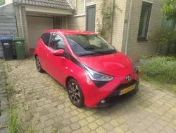 Gebruikt 2019 Toyota Aygo X-play Hatchback | € 9.995 (Eerlijke prijs)