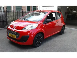 Rood Gebruikt 2013 Peugeot 107 Hatchback | € 2.999 (Super prijs)