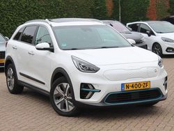 Wit (parellak) Gebruikt 2022 Kia e-Niro SUV | € 22.750