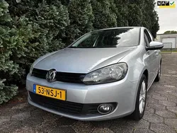 Grijs, metallic lak Gebruikt 2011 VW Golf VI Hatchback | € 5.000 (Goede deal)