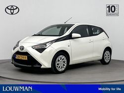 Wit Gebruikt 2019 Toyota Aygo X-play Hatchback | € 11.450 (Eerlijke prijs)