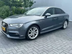 Grijs Gebruikt 2016 Audi A3 Ambiente Sedan | € 15.200 (Iets duurder)