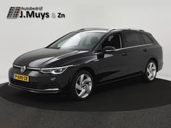 Zwart Gebruikt 2021 VW Golf VIII Style Stationwagen | € 23.890 (Eerlijke prijs)