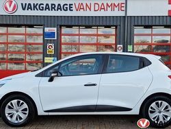Wit Gebruikt 2018 Renault Clio IV Life Hatchback | € 7.995 (Eerlijke prijs)