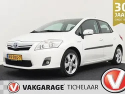 Wit Gebruikt 2011 Toyota Auris Executive Hatchback | € 7.899 (Eerlijke prijs)