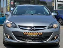 Grijs Gebruikt 2013 Opel Astra Sedan | € 8.499 (Eerlijke prijs)