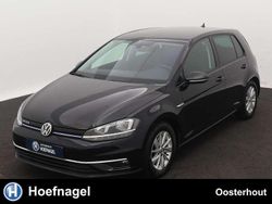 Zwart Gebruikt 2018 VW Golf VII Highline Hatchback | € 14.900 (Eerlijke prijs)