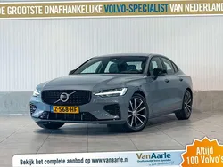 Grijs Gebruikt 2024 Volvo S60 Ultimate Sedan | € 40.450 (Eerlijke prijs)