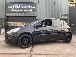 Zwart Gebruikt 2009 Renault Clio R.S. Black Edition Hatchback | € 2.395 (Eerlijke prijs)