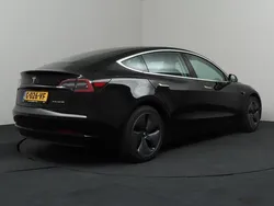 Zwart Gebruikt 2019 Tesla Model 3 Long Range Sedan | € 23.750 (Eerlijke prijs)