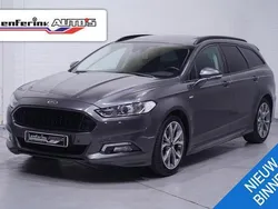 Grijs, metallic lak Gebruikt 2017 Ford Mondeo ST-Line Stationwagen | € 11.850 (Duur)
