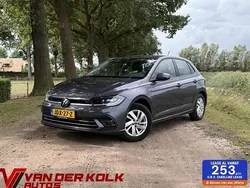 Grijs Gebruikt 2022 VW Polo Style Hatchback | € 18.885 (Super prijs)