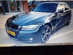 Zwart Gebruikt 2010 BMW 320 Sedan | € 7.000 (Eerlijke prijs)