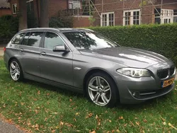 Grijs Gebruikt 2010 BMW 530 Executive Stationwagen | € 9.995