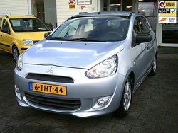 Grijs Gebruikt 2014 Mitsubishi Space Star Inform Hatchback | € 5.850 (Eerlijke prijs)