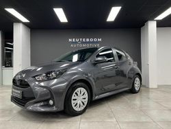 Grijs Gebruikt 2022 Toyota Yaris Hatchback | € 18.299 (Super prijs)