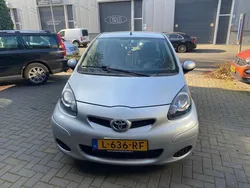 Grijs Gebruikt 2010 Toyota Aygo Comfort Hatchback | € 3.390 (Goede deal)