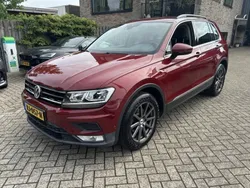 Rood Gebruikt 2017 VW Tiguan Comfortline SUV | € 19.950 (Goede deal)