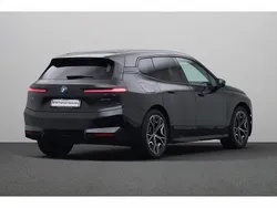 Grijs Gebruikt 2021 BMW iX Comfort Edition SUV | € 48.880 (Eerlijke prijs)