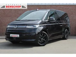 Zwart Gebruikt 2024 VW Multivan Van | € 67.875 (Iets duurder)